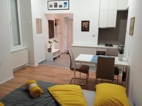 Studio Apartman Poppy by Ambasador Zagreb